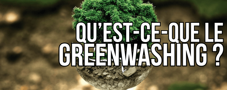 Greenwashing illustré par une belle image d'un arbre dans une boule de verre